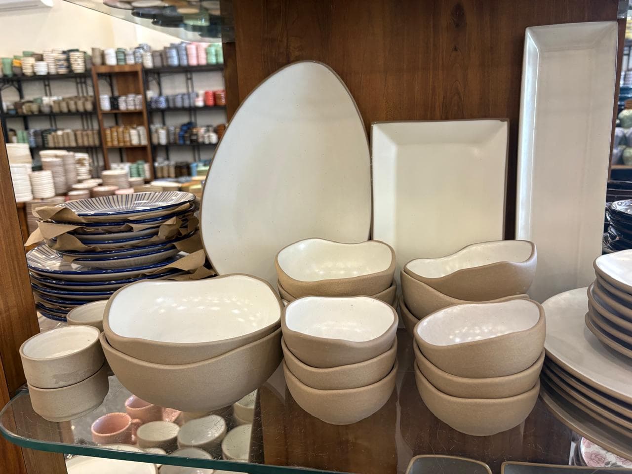 Bowls in Natural Beige Tones