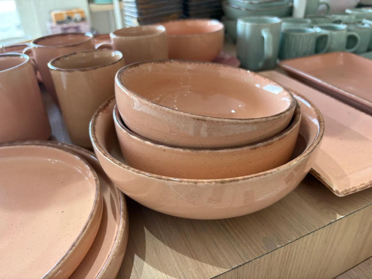 Rustic Peach Ceramic Bowl & Tableware Collection