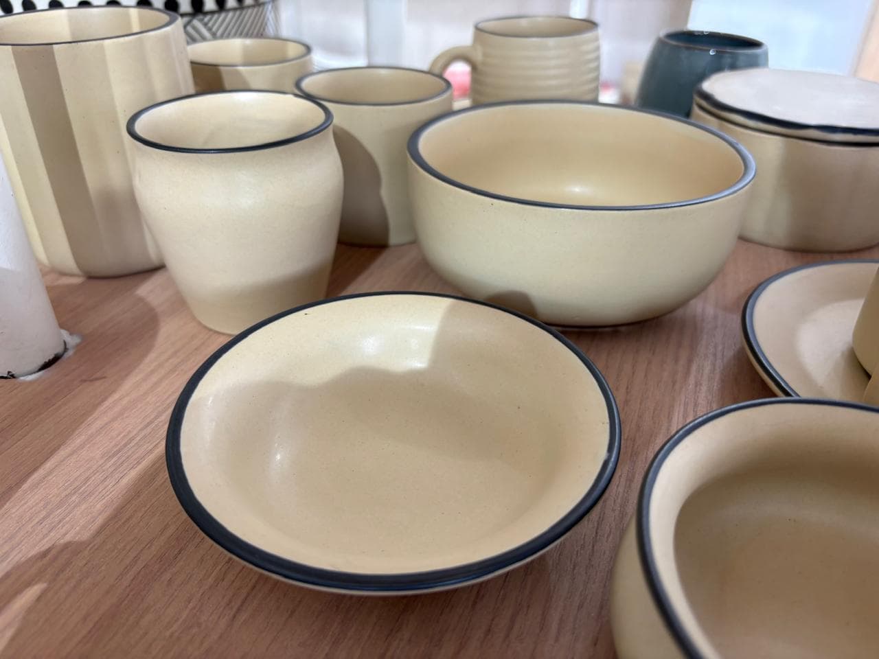 Minimalist Beige Ceramic Tableware Collection