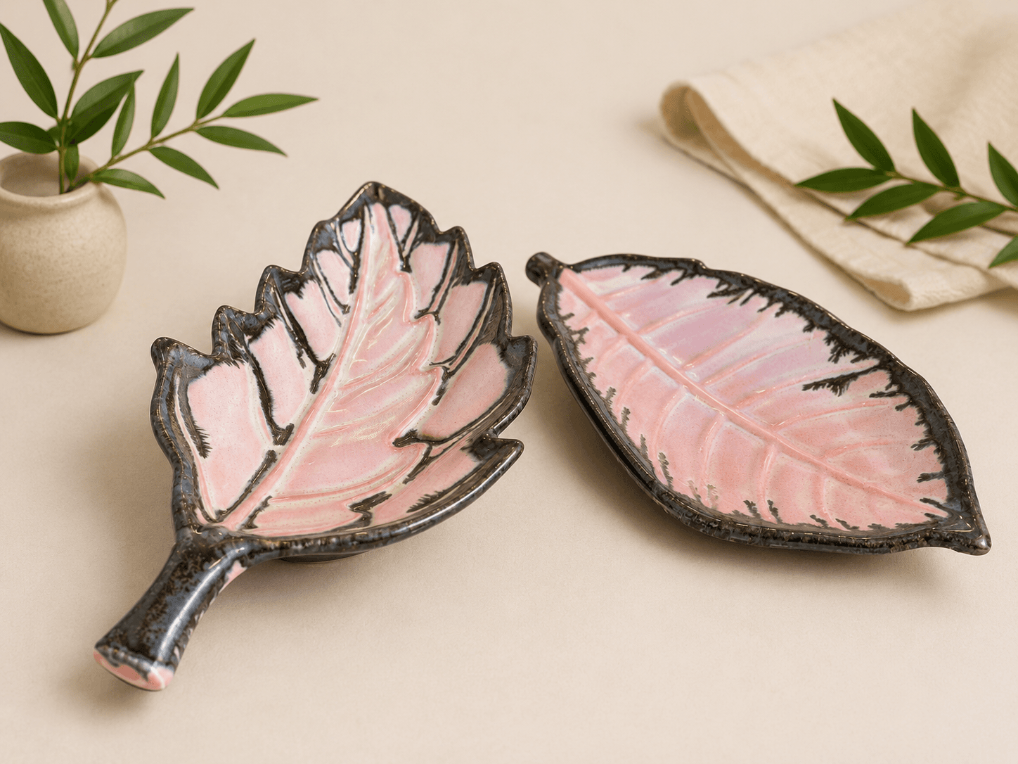 Elegant Leaf Design Serving Plates